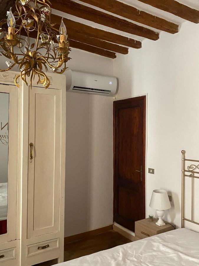 Del Posto Lägenhet Parma Exteriör bild