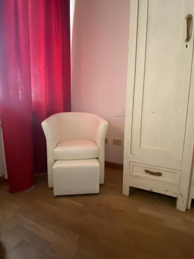 Del Posto Lägenhet Parma Exteriör bild